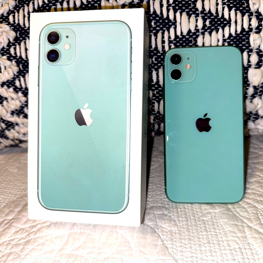 iPhone 11 (unlocked) AT&T